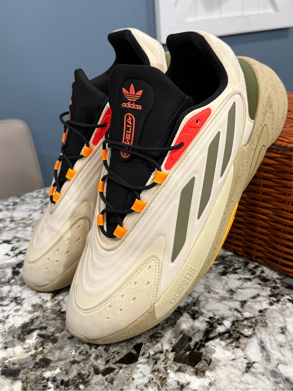 adidas Ozelia Original Cream, Olive & Orange Low-Top Sneakers men’s size 13